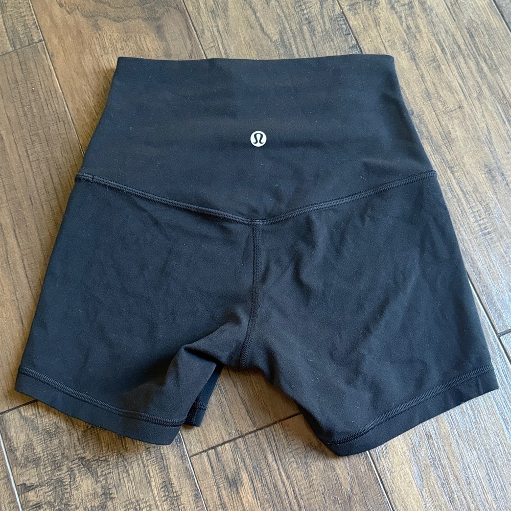 Lululemon Align™ High-Rise Short 4" - Picture 4 of 5